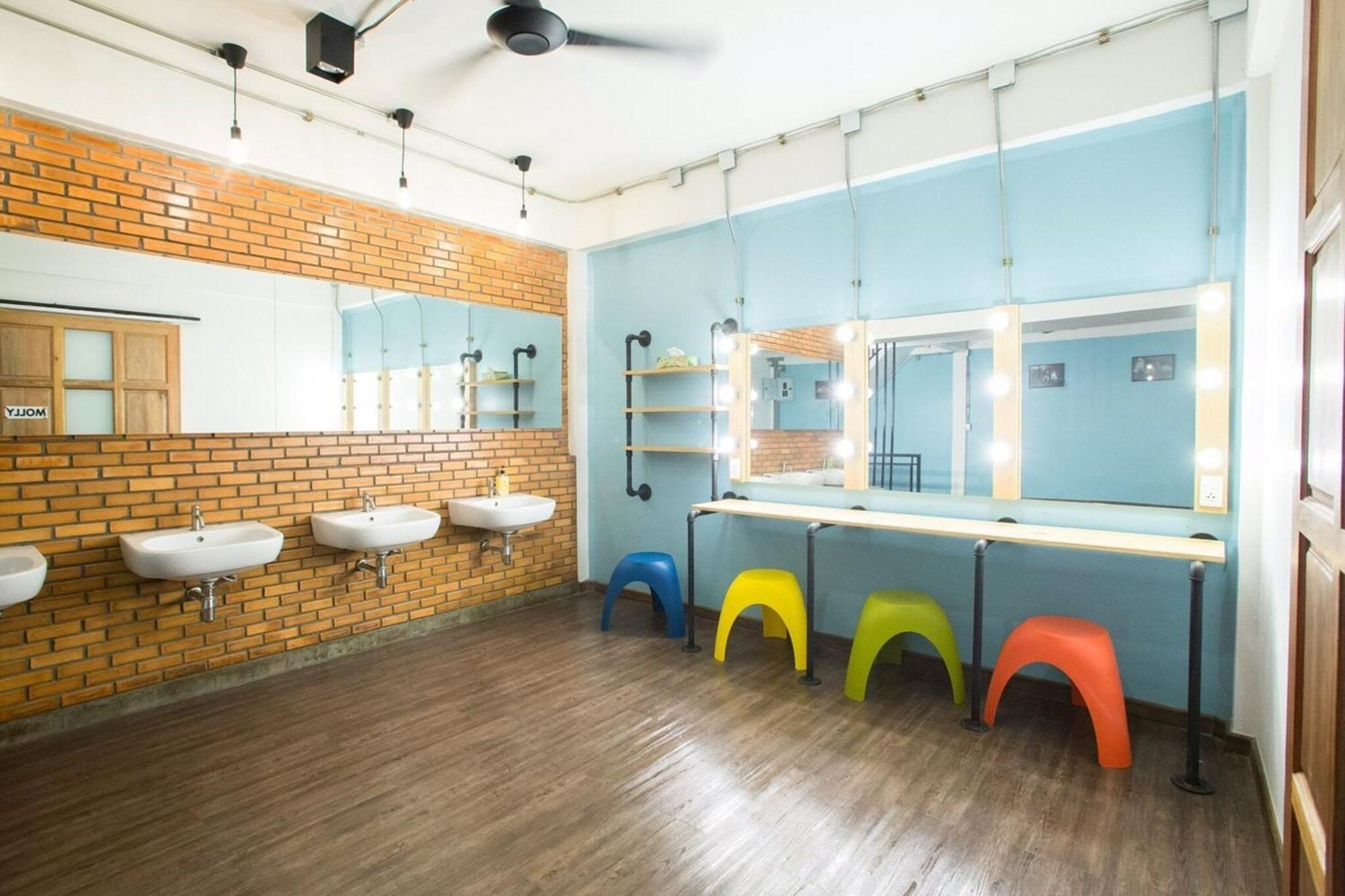Vestique Hostel Τσιάνγκ Μάι Εξωτερικό φωτογραφία
