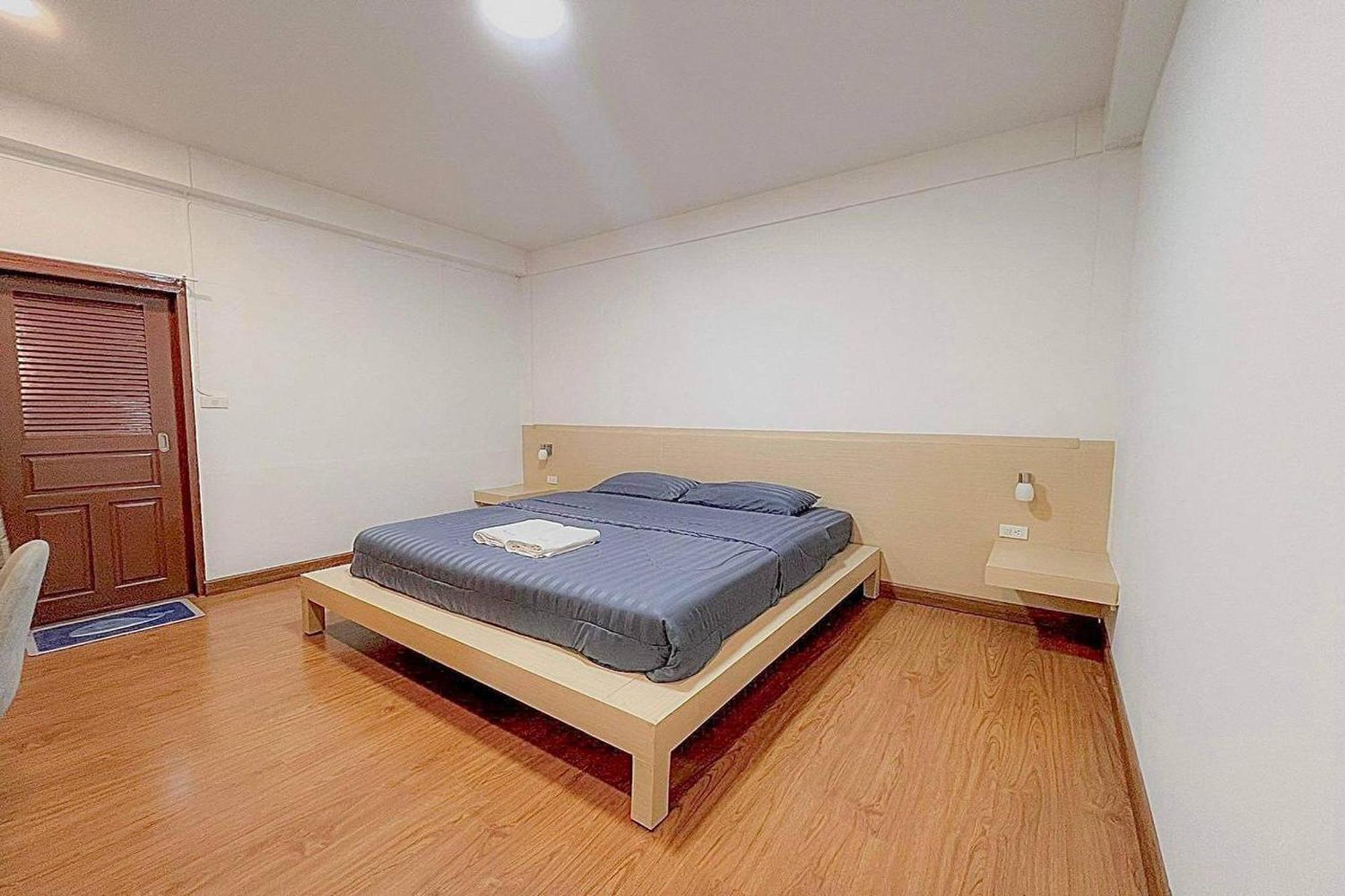 Vestique Hostel Τσιάνγκ Μάι Εξωτερικό φωτογραφία